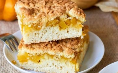 Один раз попробовали — теперь готовим постоянно: этот пирог пропитан домашним теплом и уютом — вы влюбитесь с первого укуса