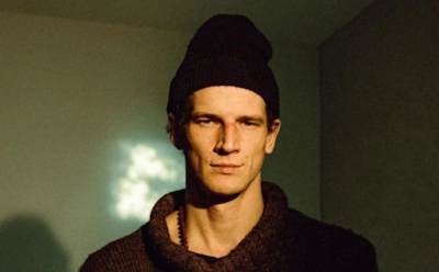 Романы и счастливый брак: о личной жизни актера Евгения Романцова