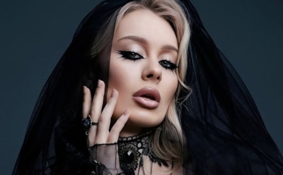 Звезда соцсетей Даша Дошик борется с горбом