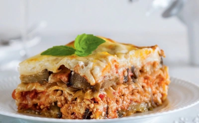 Это блюдо сводит гурманов с ума: воздушная лазанья, от которой невозможно оторваться — гости непременно попросят добавки