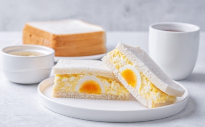 Половинка яйца — в центре внимания: этот японский сэндвич превратился в гастрономическую звезду — присоединяйтесь к армии фанатов