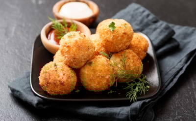 Вчерашнее пюре у меня не пропадает: добавляю еще один ингредиент и готовлю вкуснейшие крокеты — рекомендую, попробуйте