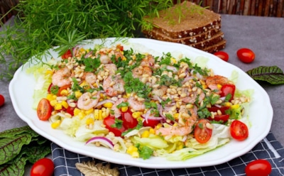 В «Ибицу» без самолета: этот солнечный салат перенесет вас на жаркий пляж за 5 минут — отправляйтесь в путешествие немедленно