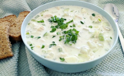 Всего один ингредиент, а какая разница: эта окрошка покажется куда вкуснее привычного скучного блюда — возьмите на заметку