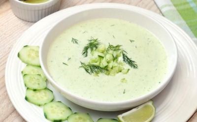 Окрошка в прошлом — от жары спасаюсь по-новому: этот огуречный суп помогает лучше кондиционера — встречайте фаворита на лето