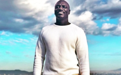 Легенда дискотек Akon летит в Москву: зачем рэперу инженеры "Россетей"