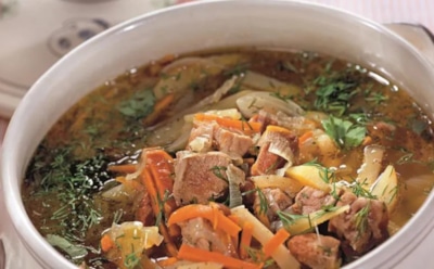 Перловка теперь в топе любимых: это немецкое рагу заставит изменить отношение к «скучной» крупе — блюдо, которое насыщает и согревает