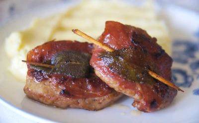 Сальтимбокка — сама прыгнет вам в рот: этот мясной шедевр покорил шефов и гурманов по всему миру — пробовать обязательно