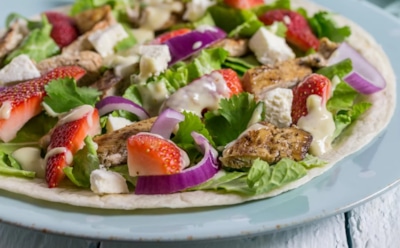 Кончается клубничное варенье — делаю салат: этот яркий рецепт взрывает рецепторы наслаждением — когда остатки действительно сладки