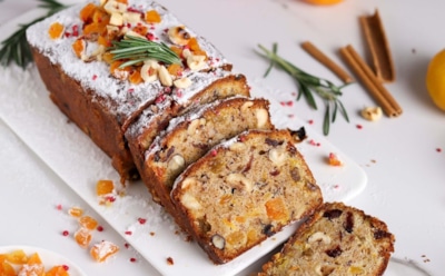 Непросто готовить — зато вкусно есть: этим кексом потчуют гостей на королевских свадьбах — достойный десерт для любого праздника