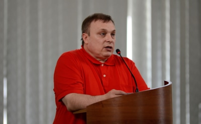 Никак не угомонится: Разин пытается через суд добиться отмены завещания Шатунова
