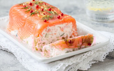 Знаю рецепт — и гости всегда в восторге: этот рыбный террин покорил столы крестьян и вельмож в прошлом — завоюет ваше сердце и сегодня