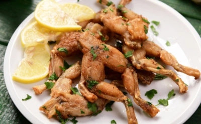 Гости сначала были в шоке — потом распробовали: от этих лягушачьих лапок в восторге не только французы — вы забудете про курицу