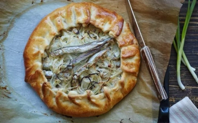 Раньше мойву давали коту — теперь готовим сами: эти галеты представят вам рыбку под новым углом — угощение в хрустящем обрамлении