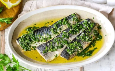 Секрет успеха моей рыбы — в маринаде: так скумбрию вы точно еще не готовили — узнайте, чего не хватает для идеального угощения