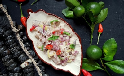 Если есть апельсин — плита мне не нужна: эта удивительно вкусная рыбка готовится совсем без огня — узнайте филиппинский секрет