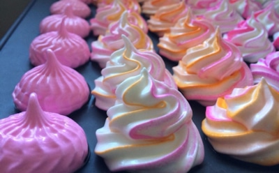 Незабываемо сладкий поцелуй: разбираемся в сортах безе и учимся готовить правильно — узнайте главные секреты идеального лакомства