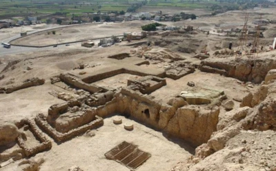 Некрополь раскрывает карты: в Луксоре ученые нашли погребения чиновников Нового царства — гробницы элиты Древнего Египта