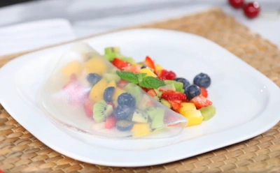 Семья в шоке — на столе стеклянные блины: этот оригинальный десерт не оставит равнодушным ни одного едока — попробуйте желейный шедевр