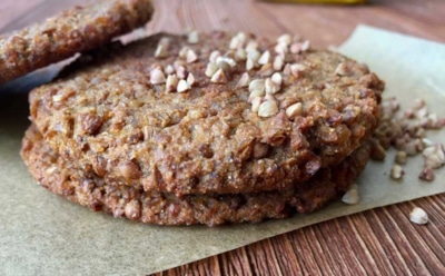 Без муки и сахара — десерт без лишних калорий и нервов: эти восхитительные печенья вы сможете есть даже на диете