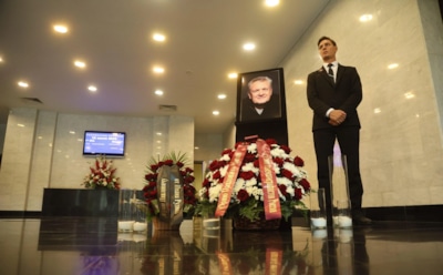 В Москве простились с режиссером Юрием Морозом — мужем Виктории Исаковой