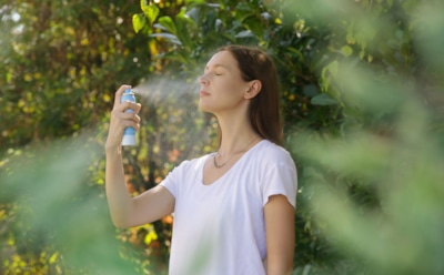 Солнце жарит — ты сияй: как правильно ухаживать за собой в сезон пикового зноя