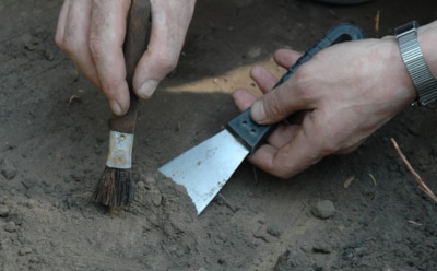 Испанская находка потрясла археологов: римский амулет оказался старше динозавров