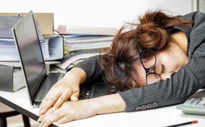 Усталость, раздражение и забывчивость: стало известно, чем опасен дефицит витамина D — влияние на мозг и настроение