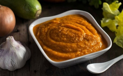 Кабачковая икра теперь готовится за считанные минуты — вы только попробуйте этот быстрый рецепт в микроволновке