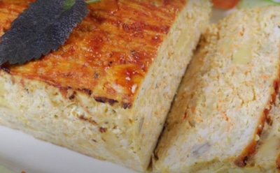 Не просто хлеб — секрет идеального ужина: от стола с таким угощением гостей будет невозможно отогнать