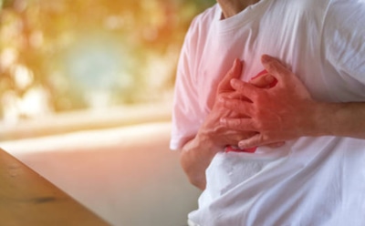 Жара убивает исподтишка: врач рассказал, как гипертоникам снизить риск инфаркта и тромбоза в самые знойные дни