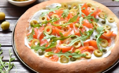 Когда я готовлю эту пиццу — семья спешит собраться за столом, а соседи захлебываются слюнками от аромата