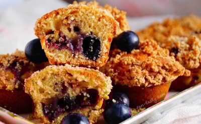 Когда хочется нежной выпечки, делаю маффины с орехами и сливами — ради этого вкуса стоит включить духовку