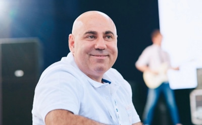 «Это было унизительно»: Иосиф Пригожин рассказал, как получил по лицу из-за Авраама Руссо