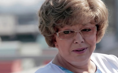 88-летняя Эдита Пьеха трогательно спела для гостей: первое видео за много лет