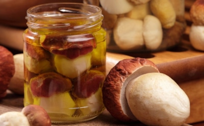 Родные просят готовить больше: эти маринованные боровики — закуска, которой всегда мало