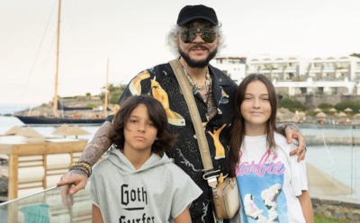 Дети Филиппа Киркорова опять сменили школу: «Уже купили форму»