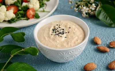 Миндаль и мед — идеальный союз в одной ложке: этот соус заменит десятки приправ и точно удивит ваших гостей