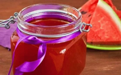 Арбуз в банке — сюрприз к чаю: перед таким десертом не устоит ни один сладкоежка