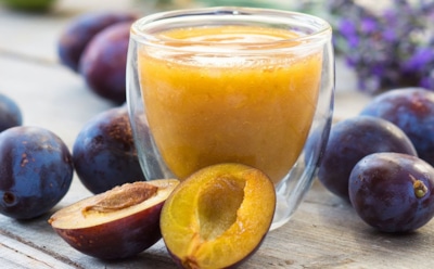 Соседи в недоумении, а я кайфую: это смузи из сливы и мандарина с перчинкой бодрит лучше кофе