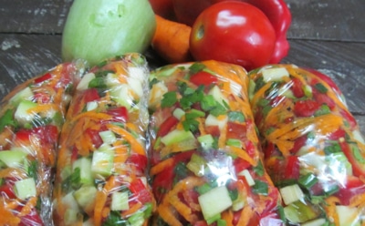 Лето я храню в морозилке: с этой заготовкой для овощного рагу и в зимние холода будет всегда тепло