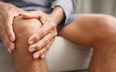 Потеря эластичности хряща: врач назвал причины дефицита коллагена и последствия для суставов