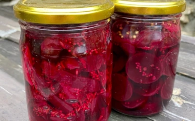 На горячее, к мясу и просто так — используем всюду: эта свекольная заготовка исчезает из погреба первой