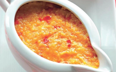 Фрукты становятся огнем — раскрываем рецепт соуса, который идеально подходит к птице и сырам