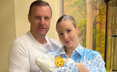 "Вместе пережили каждую эмоцию": юная жена Вячеслава Малафеева рассказала о парных родах