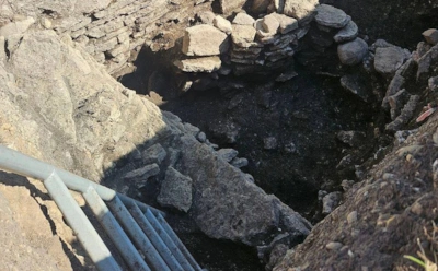 Каменные стены из глубины веков: в Старой Ладоге нашли строение времен Вещего Олега