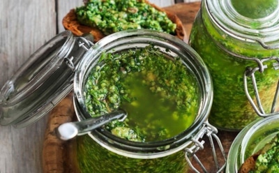 Зелень не пропадет зря: готовлю укропный соус с чесноком — зимой он спасает каждое блюдо