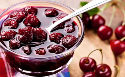 Это варенье круче конфет и пирожных: готовлю его из вишни прямо с косточками — вкусно невероятно