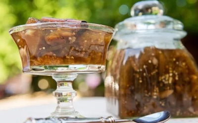 Зимой к чаю — только оно: это варенье из баклажанов точно удивит гостей за столом