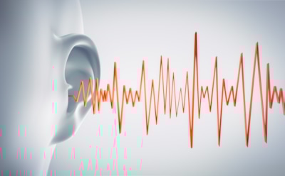 Уши бьются в ритме сердца: россиянам раскрыли причины опасного шума